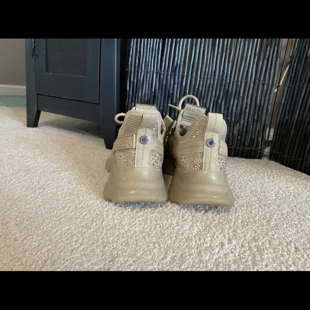 Steve Madden tan sparkly tennis shoes - Picture 3 of 6